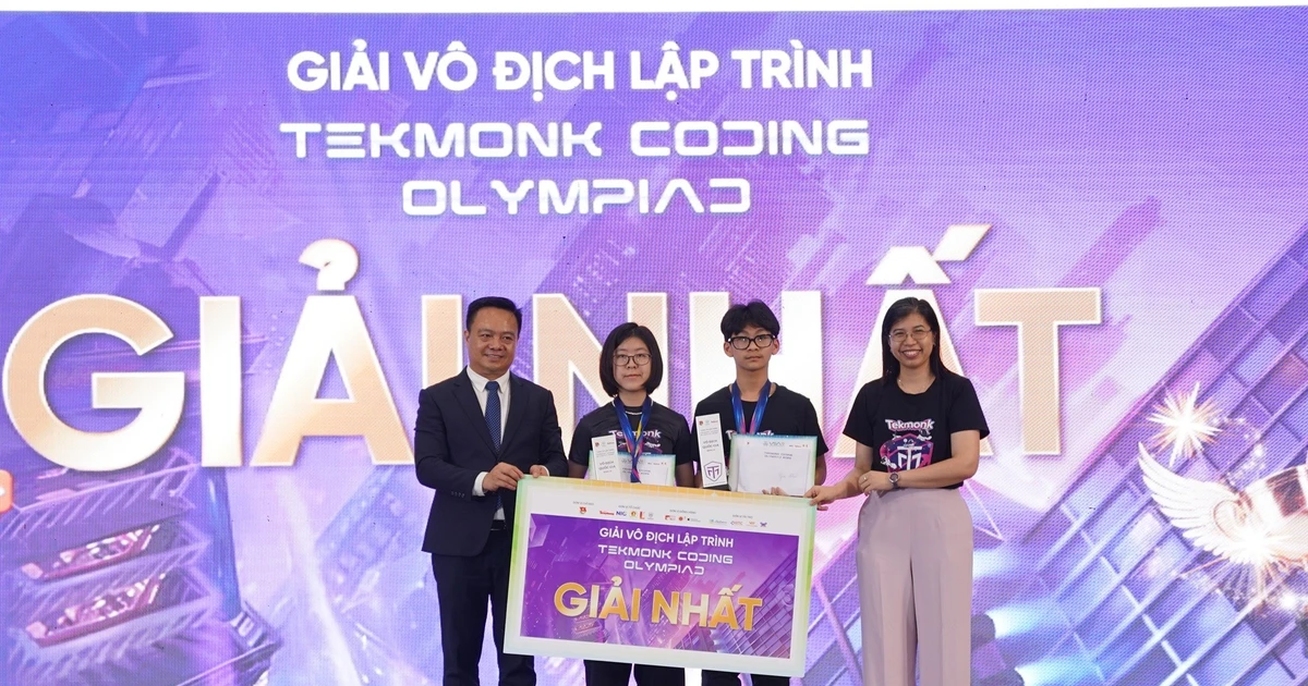 Chung kết VSAR 2025-2026: Lộ diện Quán quân giải Vô địch Tekmonk Coding Olympiad