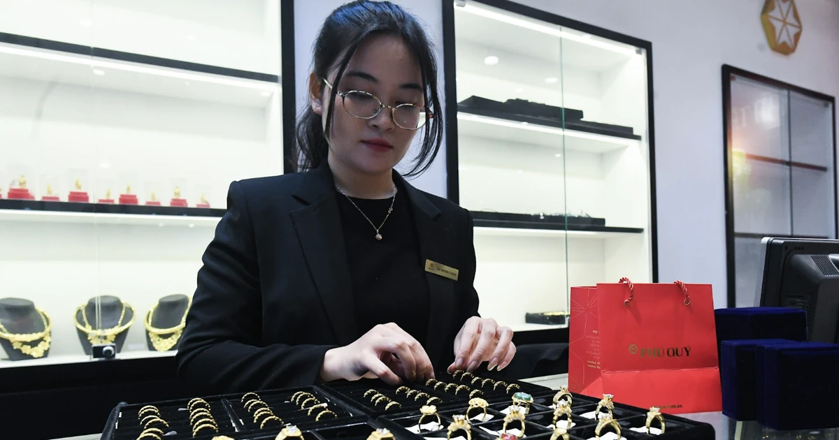 Giá vàng hôm nay (10/7): Bất ngờ tăng trở lại