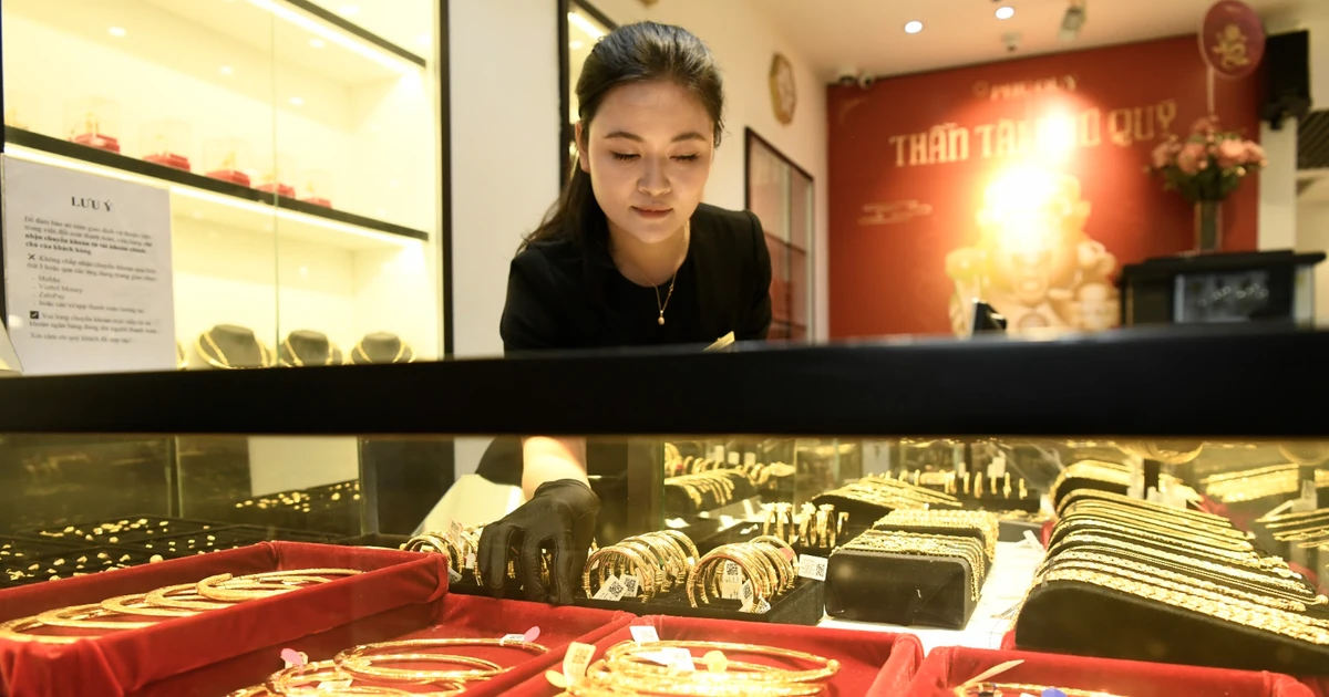 Giá vàng tiếp tục tăng