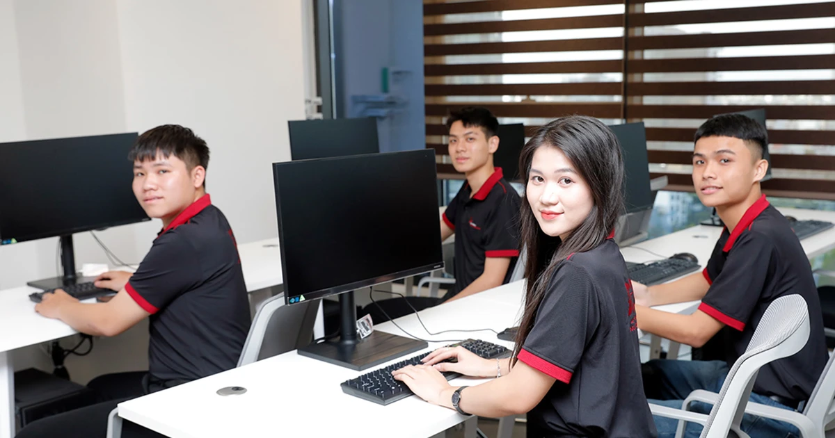 Sinh viên IT ĐH Duy Tân ghi dấu ấn vượt trội trên Không gian Số