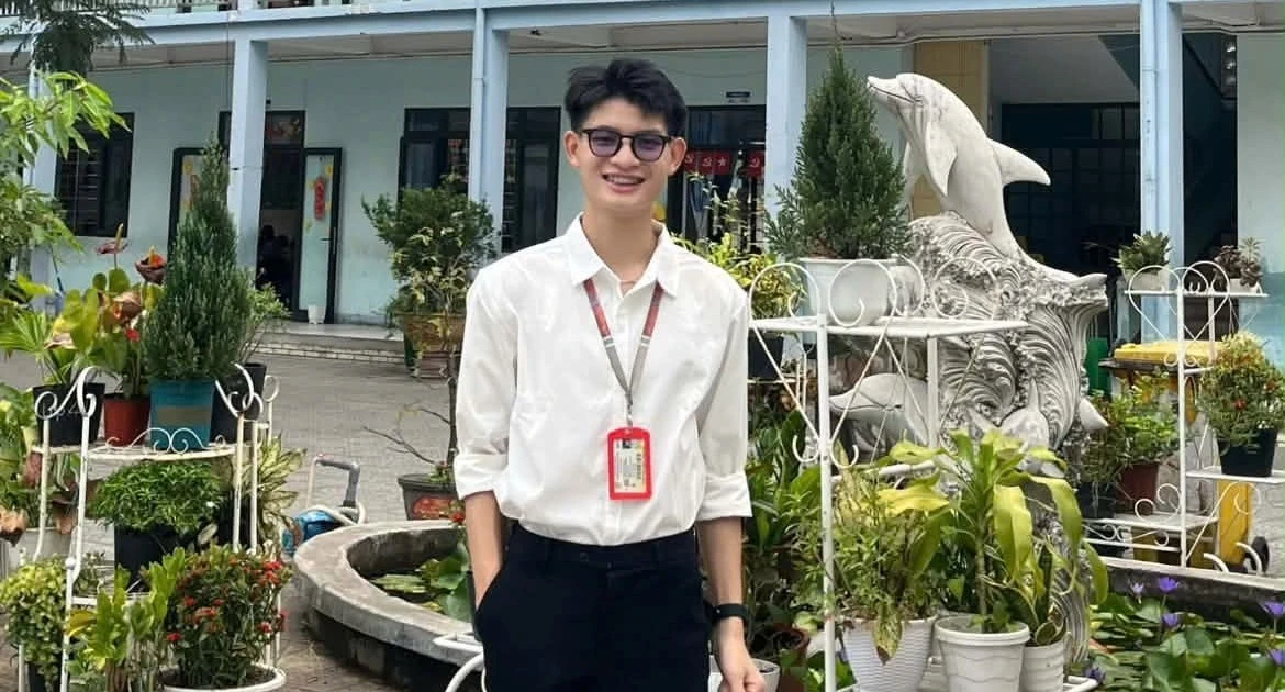 Chàng trai miền núi Nghệ An học giỏi, độc lập tài chính ở tuổi 20