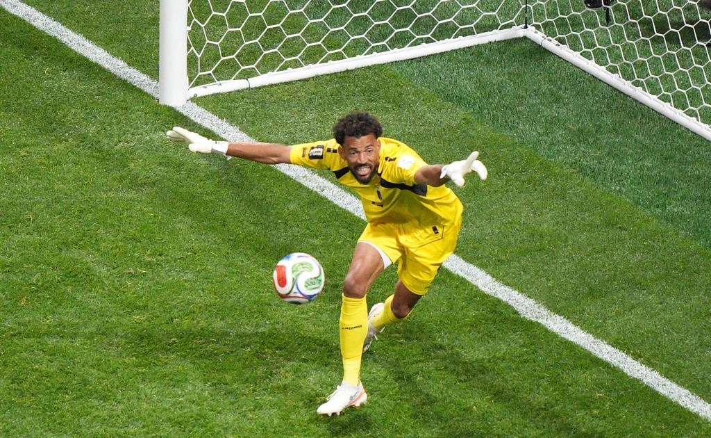 10 cầu thủ hay nhất lượt đầu World Cup: 'Cổ tích' gọi tên thủ môn Vozinha