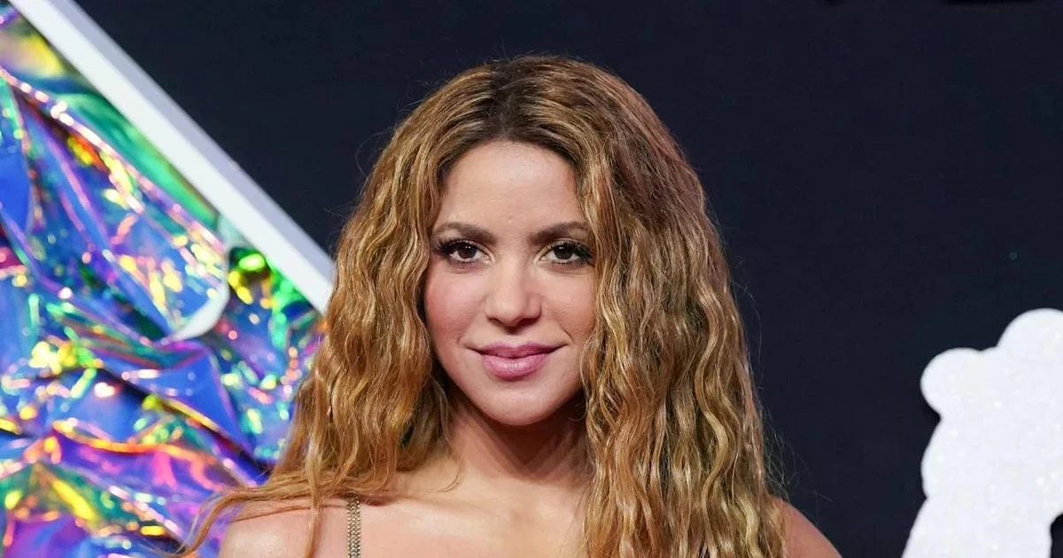 'Nữ hoàng Latin' Shakira đốt cháy buổi khai mạc hoành tráng nhất lịch sử World Cup