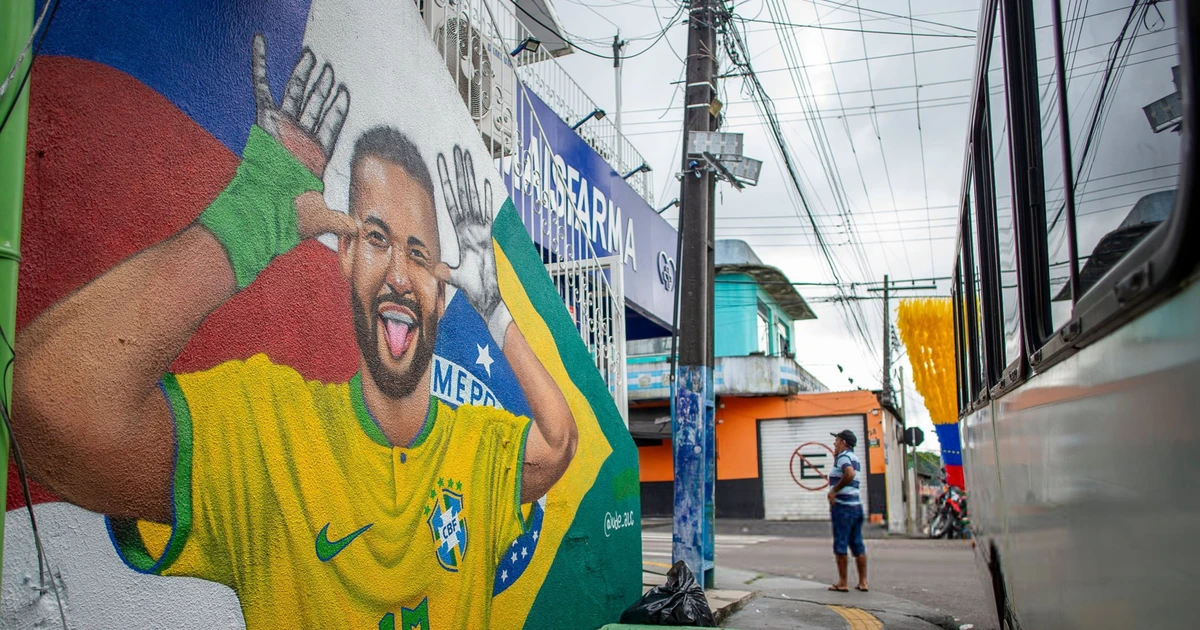 Không khí World Cup tràn ngập ở khu ổ chuột Brazil