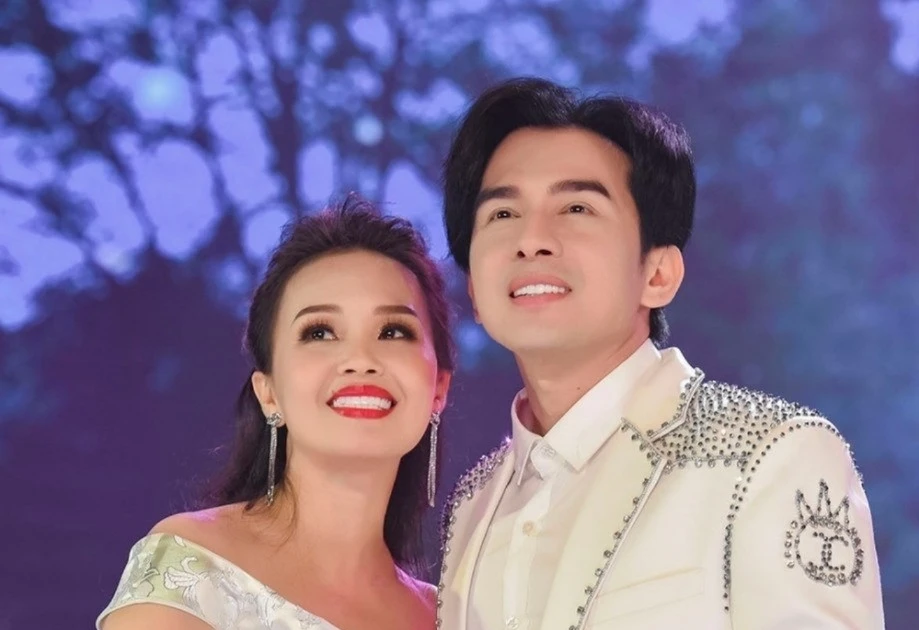 Ngỡ ngàng với giọng hát Cẩm Ly ở tuổi 55