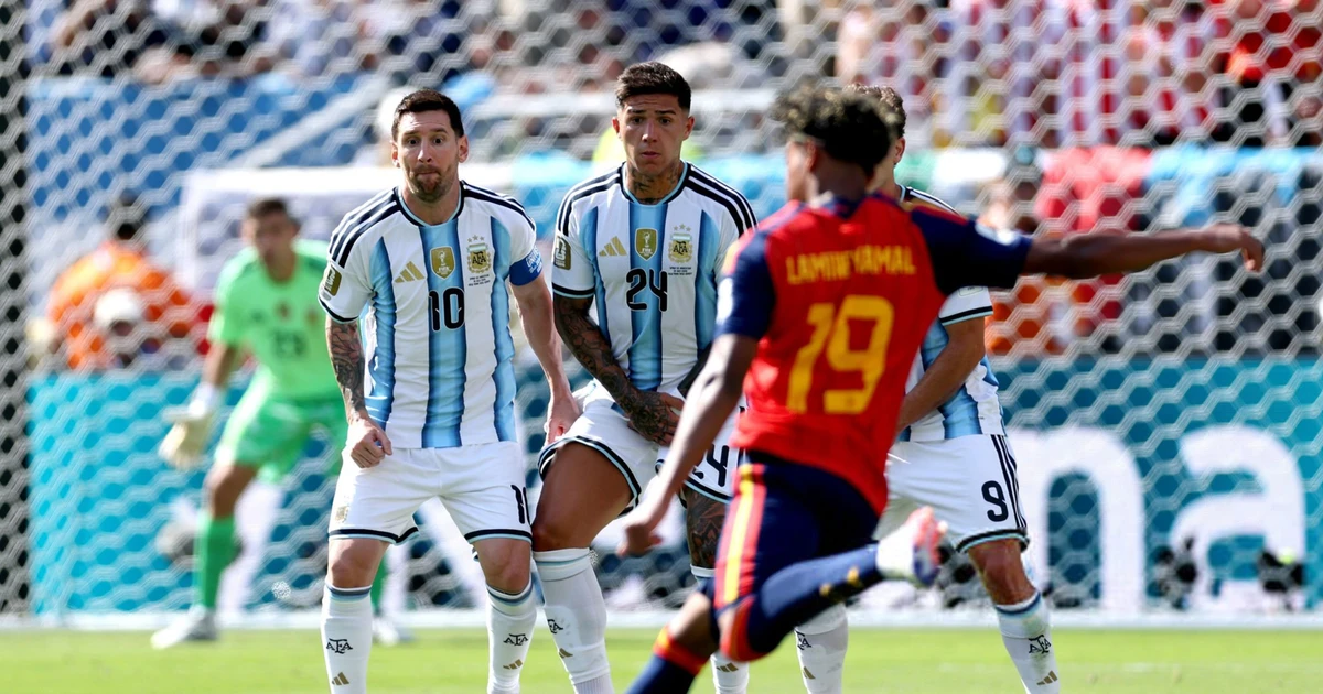 Trực tiếp Tây Ban Nha vs Argentina 0-0 (H2): Không vào!!! Pedri dứt điểm