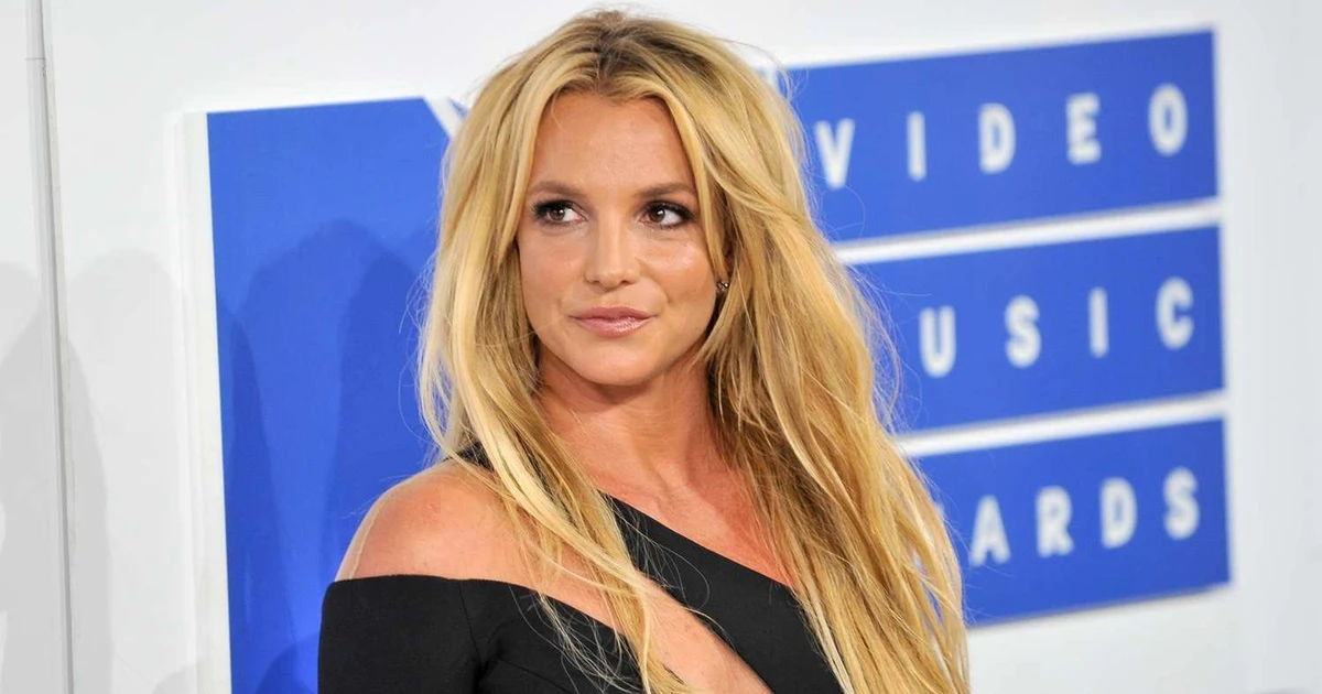 Britney Spears bất ổn