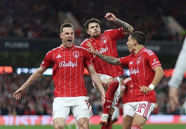 Nottingham đánh bại Aston Villa ở Europa League