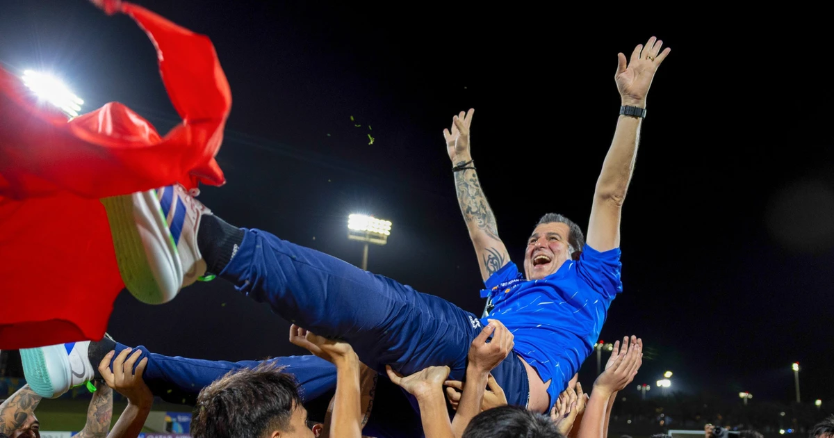 U17 Việt Nam lần đầu dự World Cup, HLV Cristiano Roland gửi thông điệp đầy cảm xúc