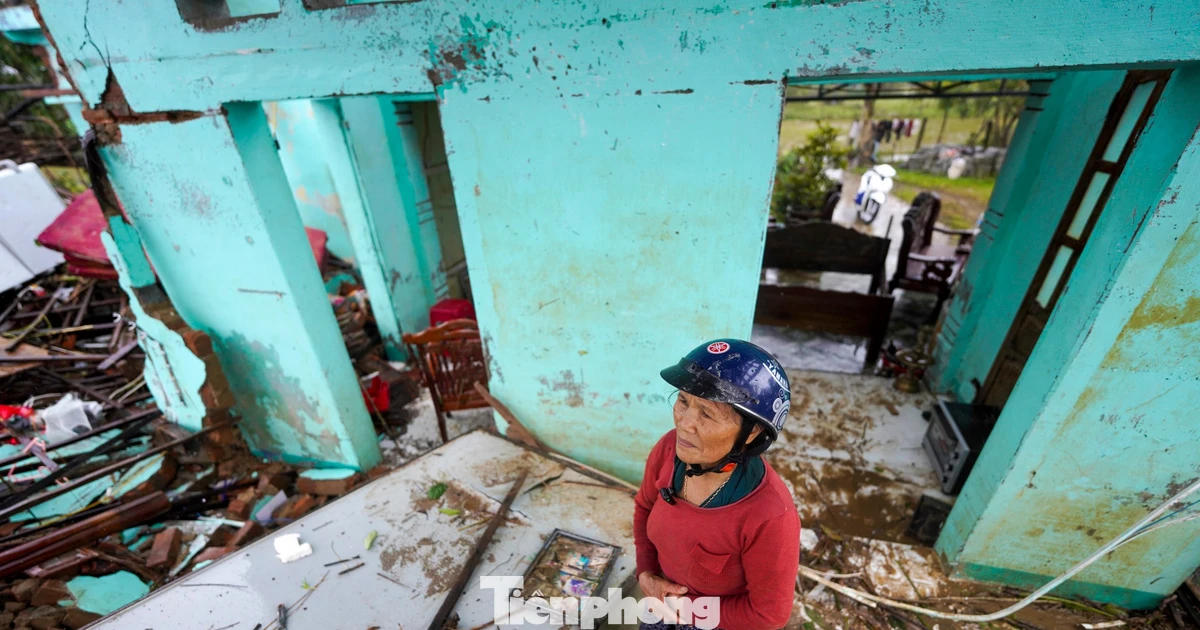Dân vùng rốn lũ Hòa Thịnh: 'Người còn là may, sẽ làm lại từ đầu'