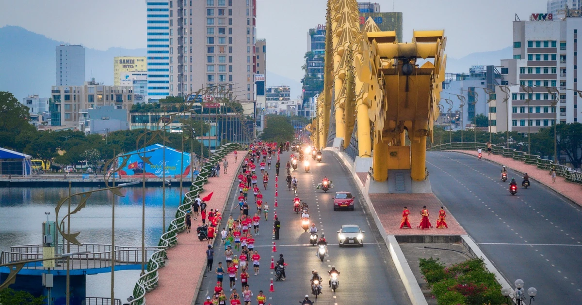 Gần 8.000 VĐV tham gia giải chạy AirAsia RedRun Đà Nẵng 2026