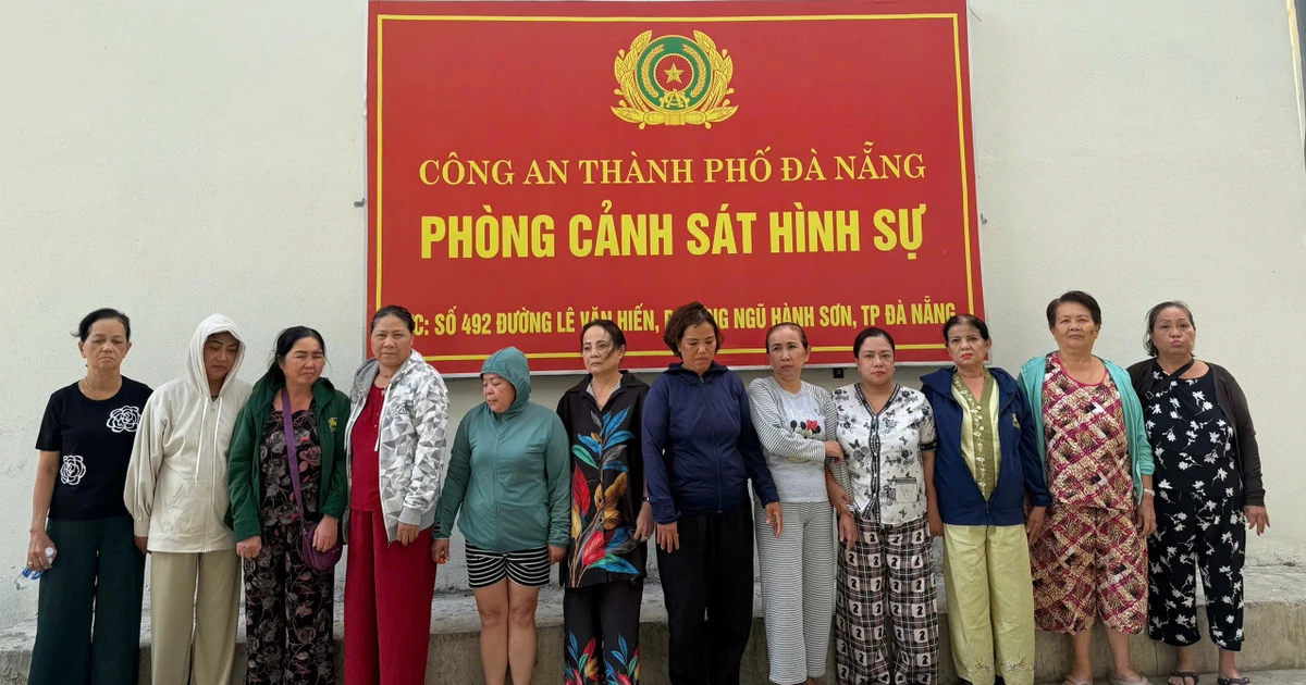 Triệt phá tụ điểm đánh bạc toàn 'quý bà' ở Đà Nẵng