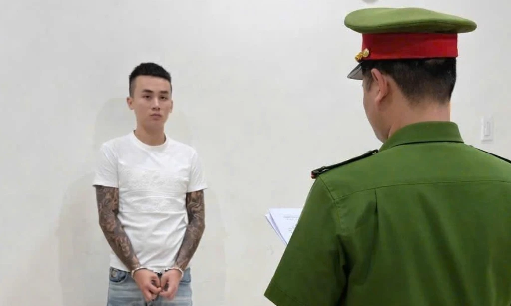 Dụ cô gái trẻ đến nhà 'nhờ việc' rồi hiếp dâm và chiếm đoạt iPhone 17 Pro max