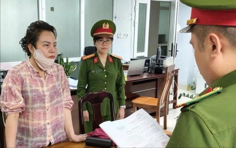 Bịa chuyện âm binh, chiếm đoạt hàng trăm triệu