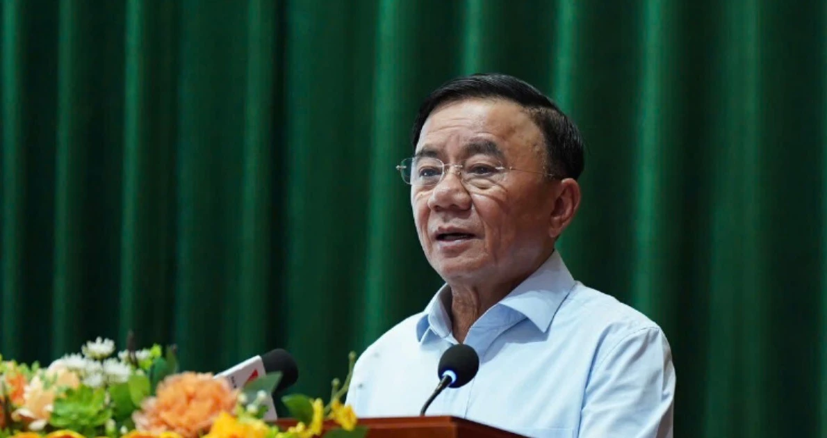 Thường trực Ban Bí thư Trần Cẩm Tú tiếp xúc cử tri Đà Nẵng