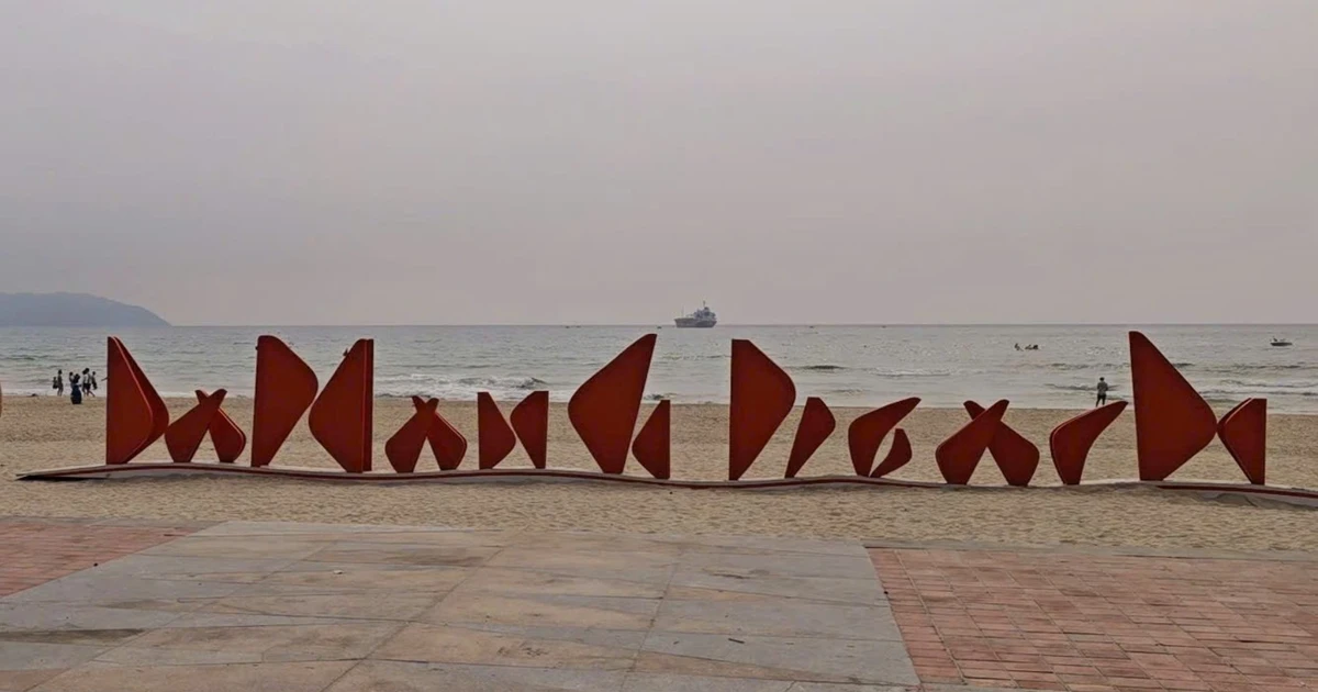 Dòng chữ 'Da Nang Beach' gây tranh cãi