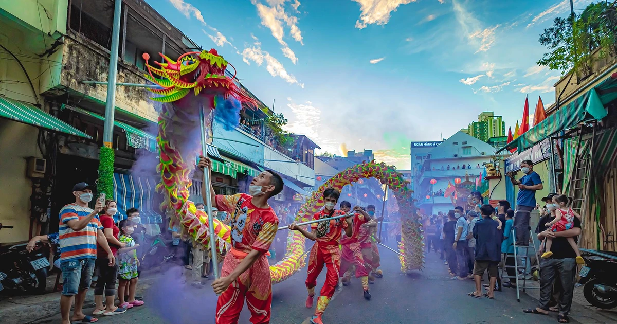 Chuỗi lễ hội Rằm tháng Giêng độc đáo của người Hoa ở Chợ Lớn