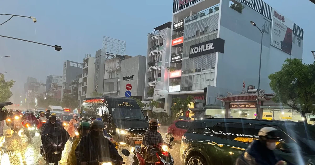 TPHCM sắp có mưa lớn, nguy cơ ngập úng nhiều nơi