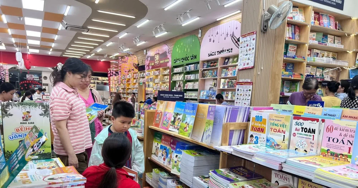 Đề xuất miễn phí sách giáo khoa cho hơn 2,5 triệu học sinh TPHCM