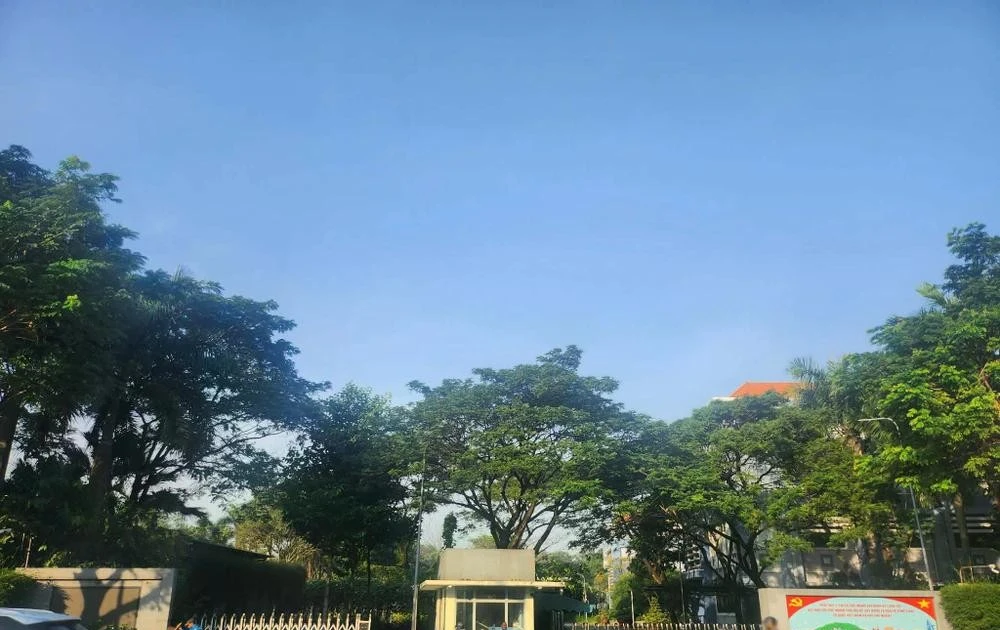 TPHCM muốn chuyển đổi trụ sở công dôi dư thành trường học