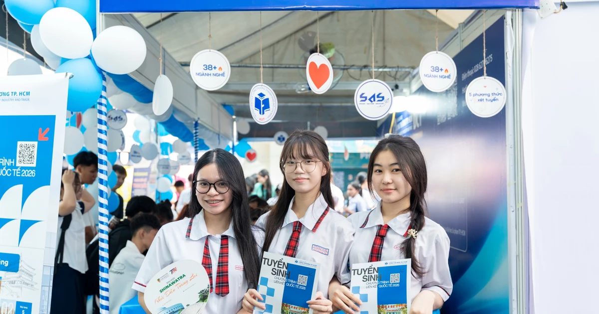 Sinh viên nhiều trường đại học ở TPHCM được nghỉ lễ Giỗ Tổ, 30/4 gần 10 ngày