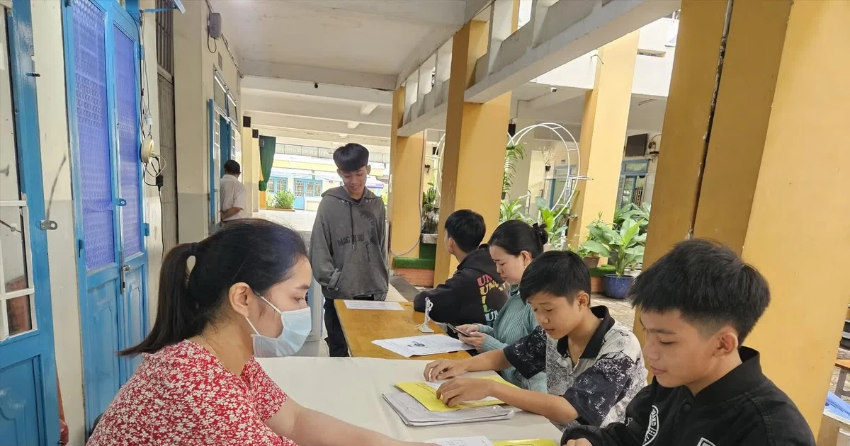 TP.HCM bỏ 'tổ hợp cứng' lớp 10, học sinh chọn môn thế nào?