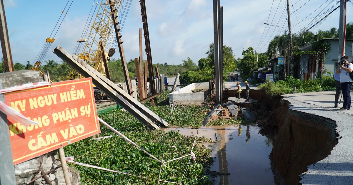 Đồng Tháp: Đường đổ nhào xuống sông, trường học bị cô lập