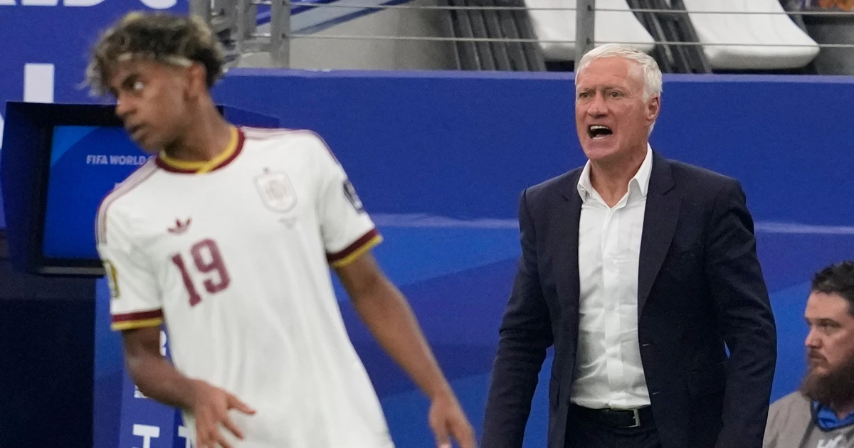HLV Deschamps chỉ trích trọng tài sau khi Pháp lỡ hẹn chung kết World Cup