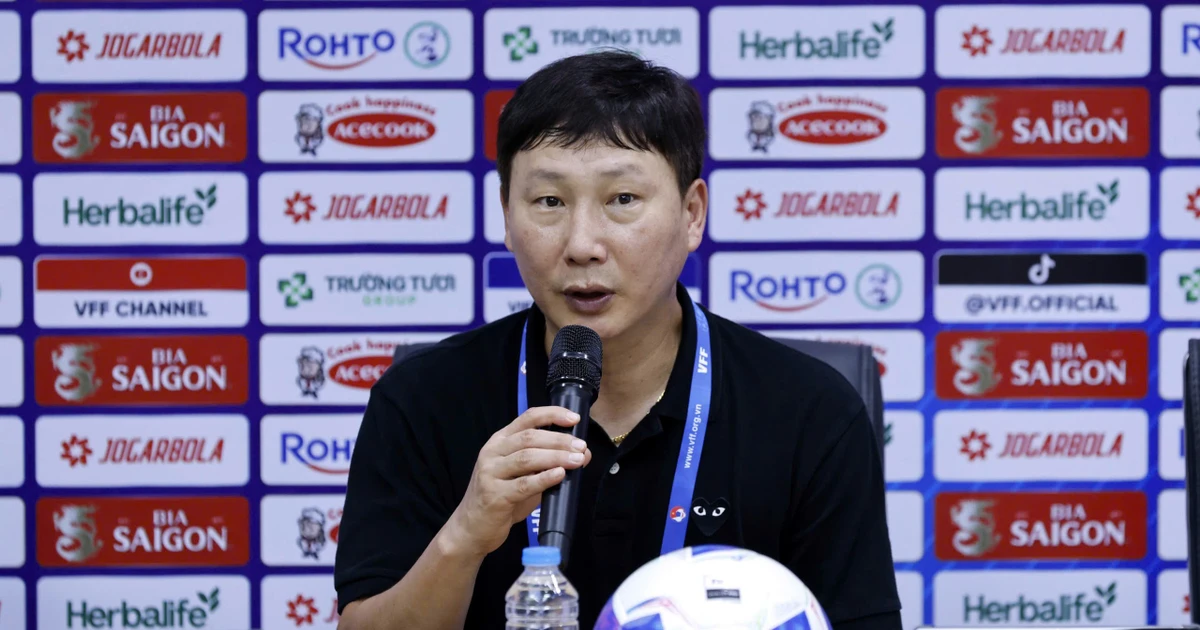 HLV Kim Sang-sik hài lòng với màn tổng duyệt của tuyển Việt Nam trước ASEAN Championship