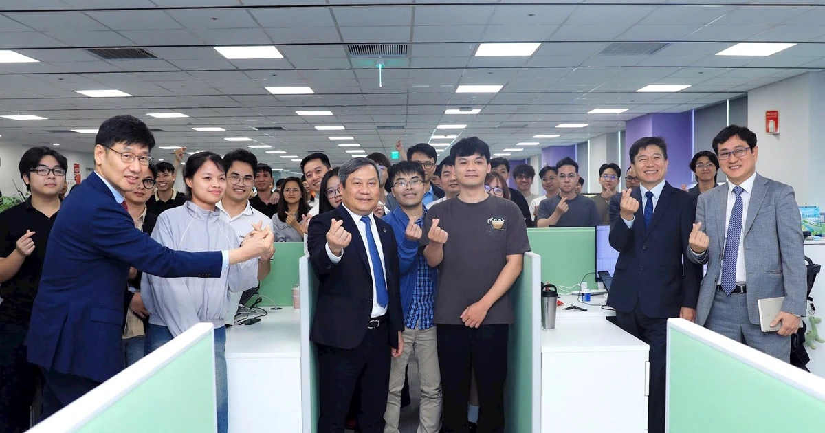 Chủ tịch Hà Nội: Xây dựng nguồn nhân lực đáp ứng yêu cầu từ các tập đoàn công nghệ hàng đầu