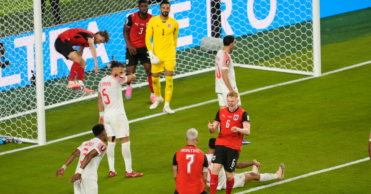 Đánh bại Jordan 3-1, Áo giành chiến thắng World Cup đầu tiên sau 36 năm