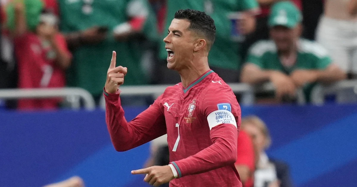 Ronaldo và cách duy nhất để tồn tại: Tiếp tục ghi bàn