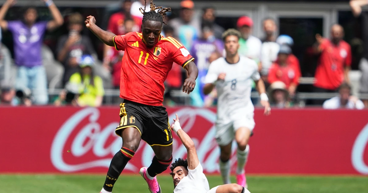Tiền đạo Doku đón con trai đầu lòng giữa tâm bão tranh cãi tại World Cup 2026
