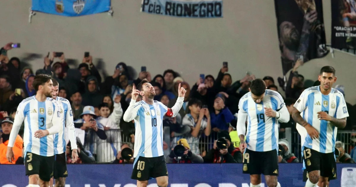 Trực tiếp Argentina vs Algeria, 08h00 ngày 17/6: Nhà vua xuất trận