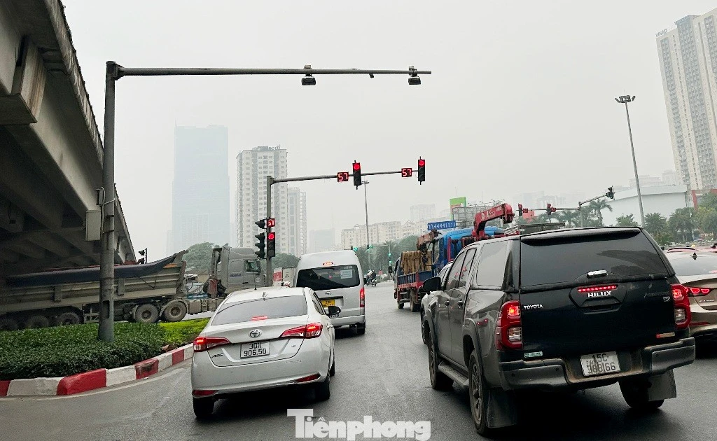 Hà Nội đầu tư, lắp đặt hệ thống nút đèn giao thông