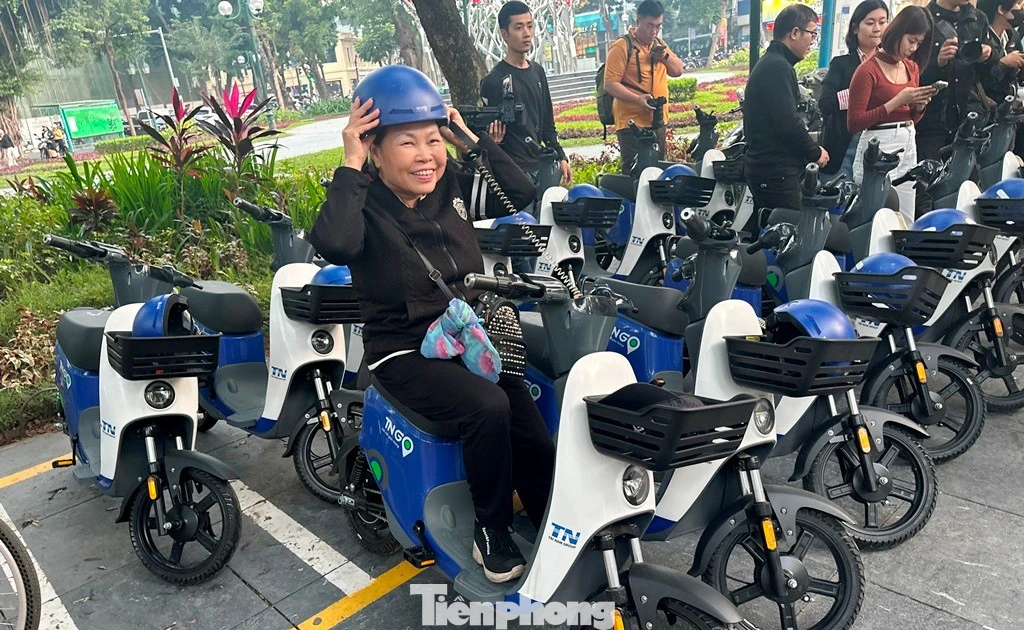 Xe đạp điện bố trí trong đường Vành đai 1 đang ở giai đoạn trải nghiệm