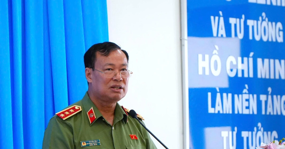 Thượng tướng Lê Tấn Tới: Phát huy trách nhiệm đại biểu dân cử, luôn lắng nghe ý kiến cử tri