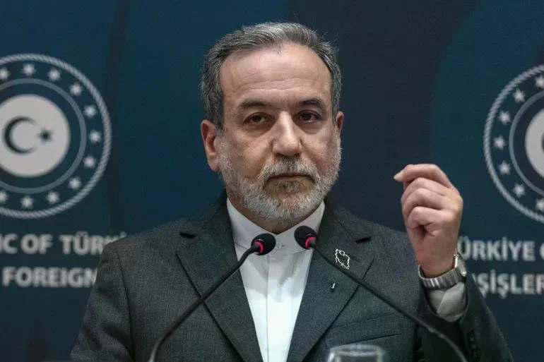 Iran tuyên bố sẵn sàng cho các cuộc tấn công trên bộ, khẳng định ‘không tin Mỹ’