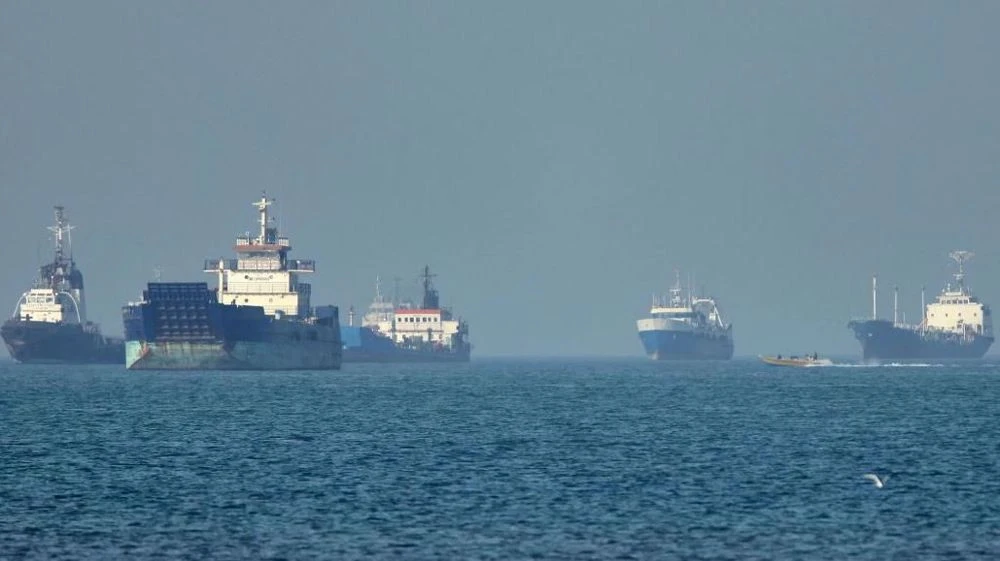 Iran tuyên bố sẵn sàng hỗ trợ các tàu thương mại qua eo biển Hormuz