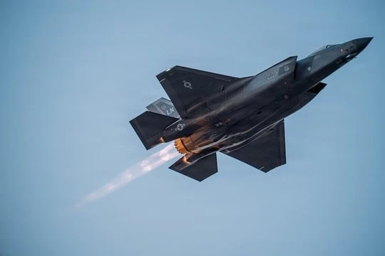 Mỹ mất tiêm kích tàng hình F-35 thứ hai ở Trung Đông