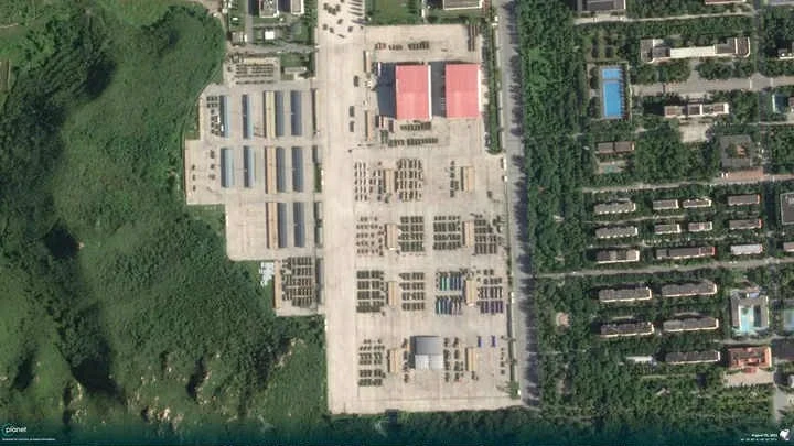 Ảnh vệ tinh tiết lộ quy mô khí tài xuất hiện trong lễ duyệt binh Trung Quốc