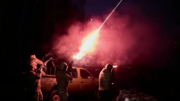 Hơn 800 UAV tấn công Ukraine trong một đêm