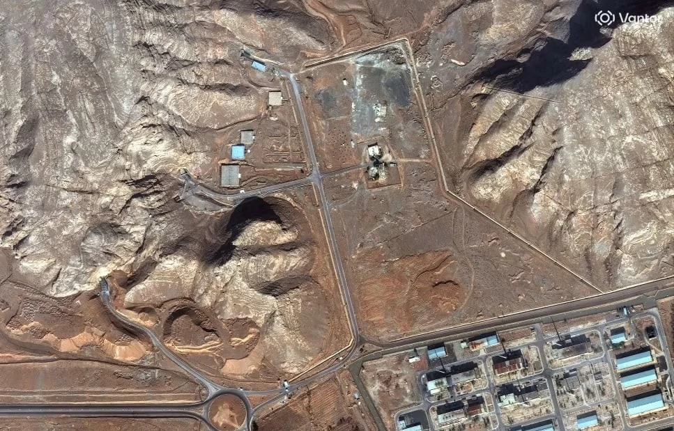 Iran niêm phong kho uranium, gài mìn bảo vệ trước nguy cơ Mỹ thu giữ vật liệu hạt nhân