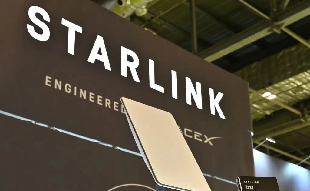 Starlink gặp sự cố trên toàn cầu, tuyến đầu của Ukraine bị gián đoạn