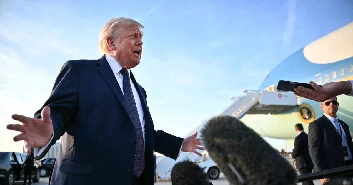 Tổng thống Mỹ Trump dọa áp phí qua eo biển Hormuz, Iran phát cảnh báo cứng rắn