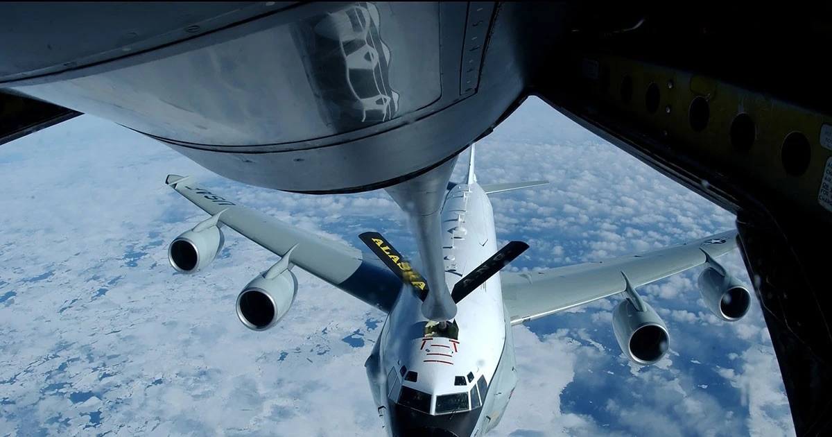 Máy bay trinh sát Mỹ liên tiếp xuất hiện ở Biển Đen