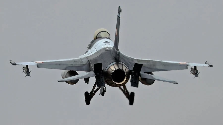 Romania điều động 4 tiêm kích khi Nga mở cuộc tấn công lớn vào Ukraine