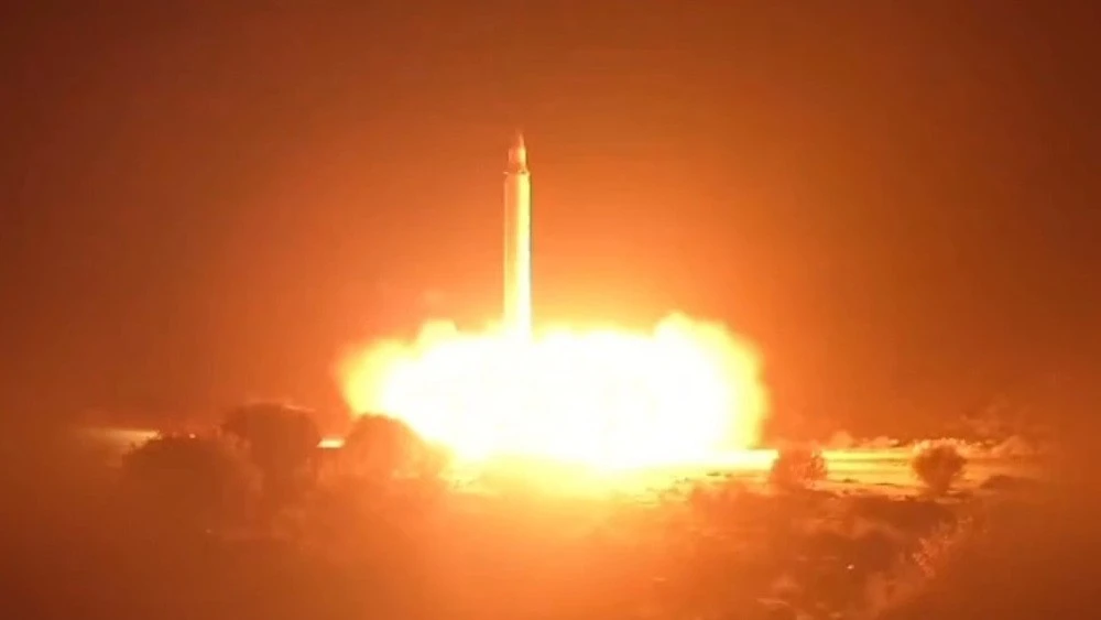 Tình báo Mỹ nói gì về sức mạnh quân sự Iran sau khi hứng hàng loạt cuộc tập kích của Mỹ?