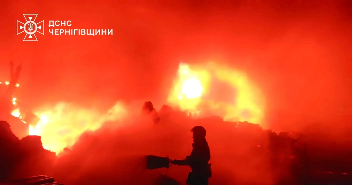 Hàng trăm vũ khí Nga tập kích cơ sở năng lượng Ukraine trong đêm