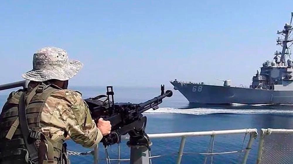 Iran siết kiểm soát eo biển Hormuz, cảnh báo tàu thuyền không đi ngoài tuyến được chỉ định